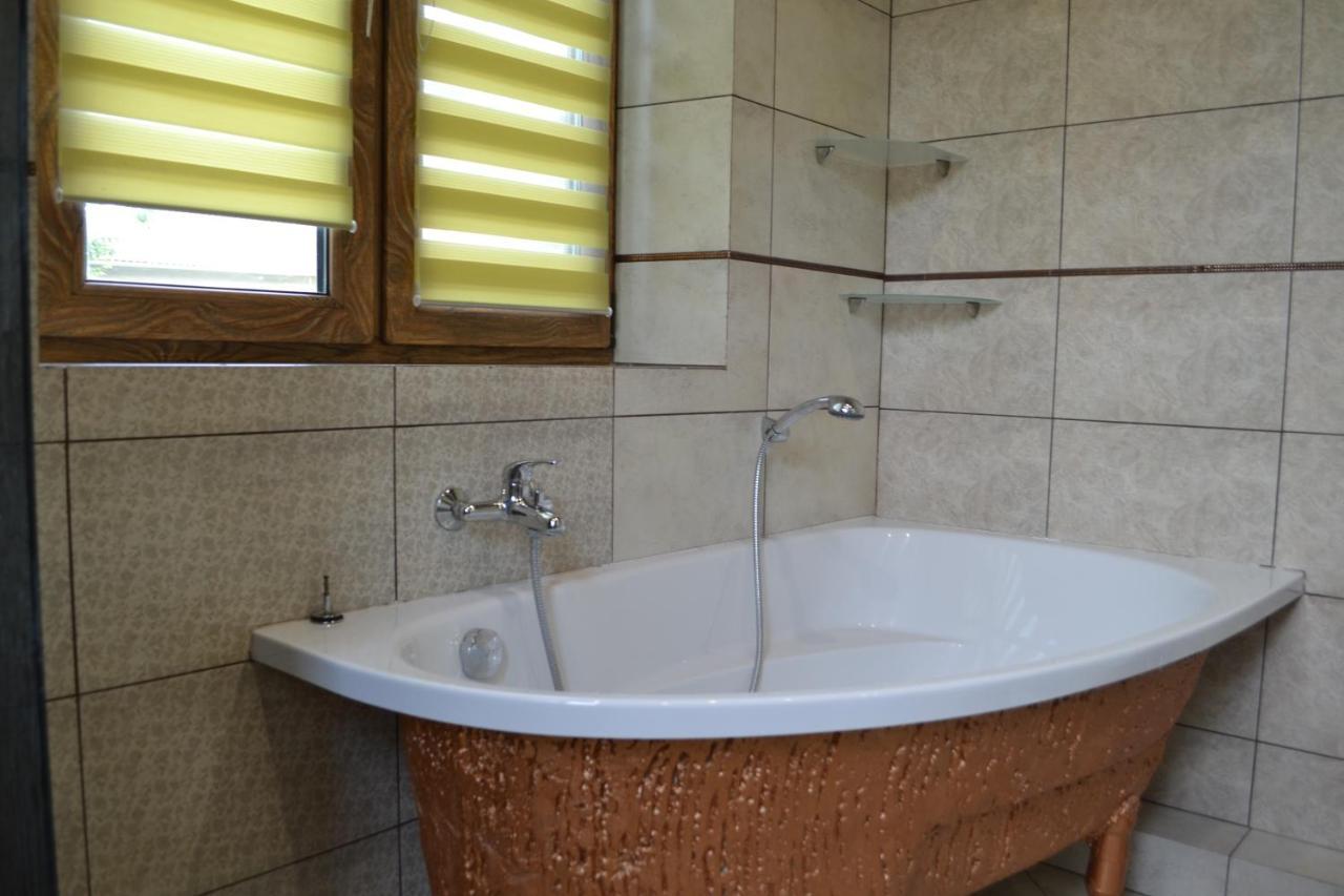 Romantic Guest House Кам'янець-Подільский Екстер'єр фото