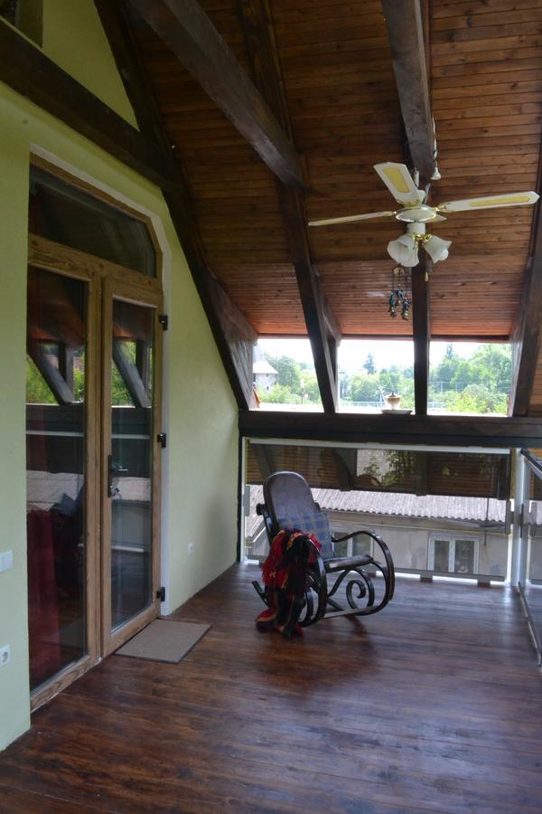 Romantic Guest House Кам'янець-Подільский Екстер'єр фото